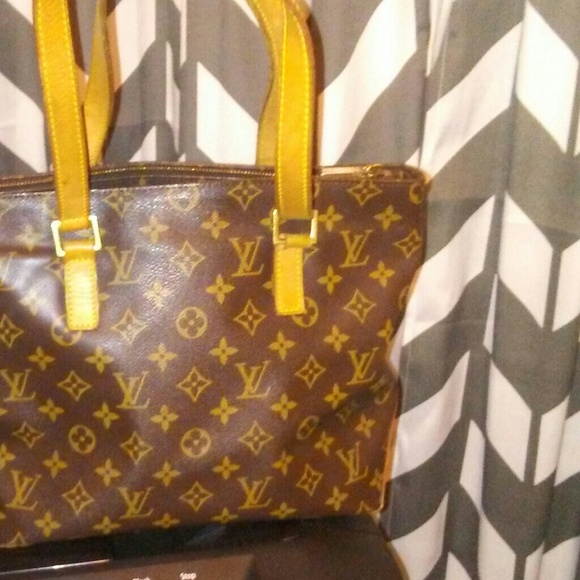 AUTHENTIC LV posh will authenticate - Picture 7 of 8